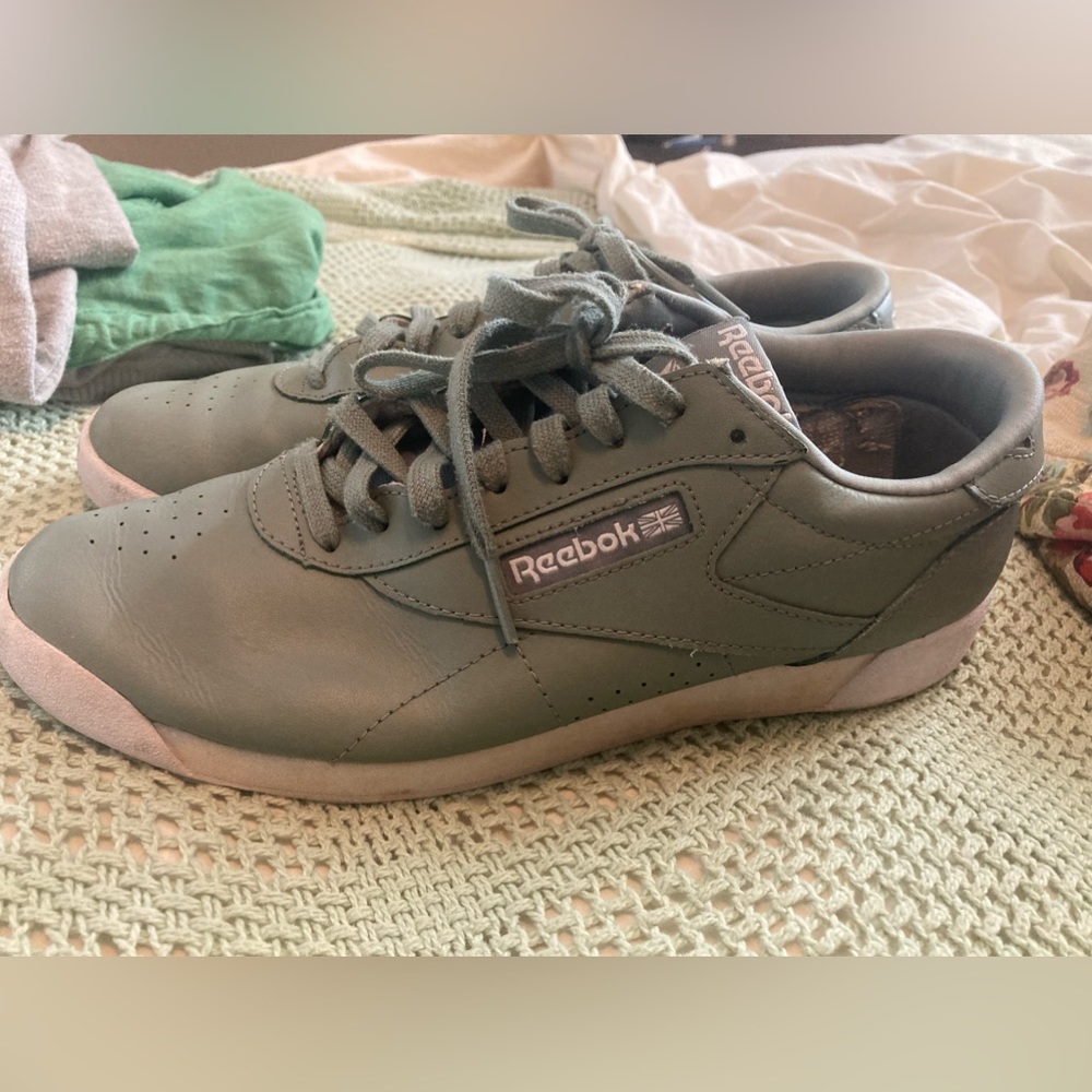 Womens Sage Reeboks